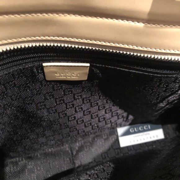 Vintage auth Gucci purse - Picture 8 of 13